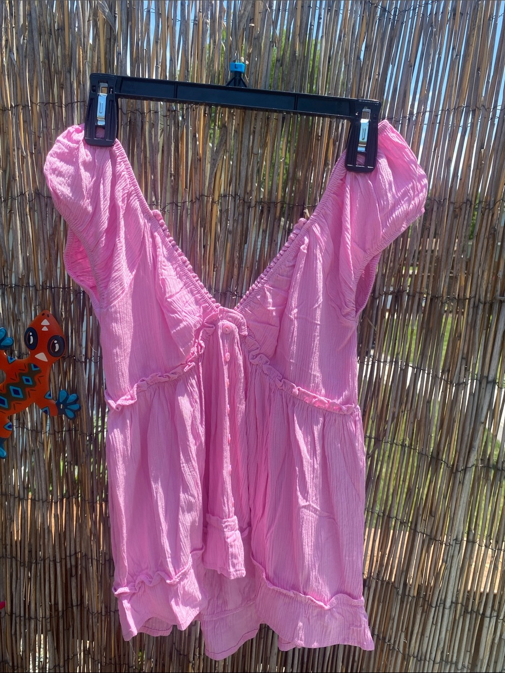 Frankee Skylarr pink cap sleeve top